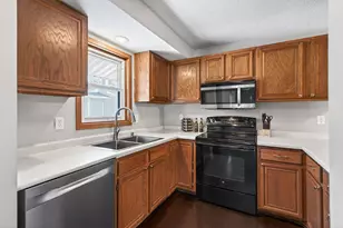 1046 E Travelers Trail, Burnsville, MN 55337 - Photo 9