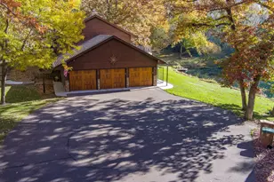 8717 Demontreville Trail N, Lake Elmo, MN 55042 - Photo 5