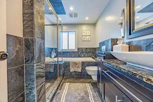 2 Belvidere St E, Saint Paul, MN 55107 - Photo 19