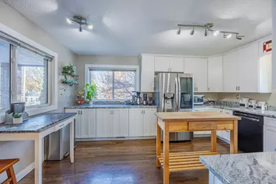 2 Belvidere Street E, Saint Paul, MN 55107 - Photo 13