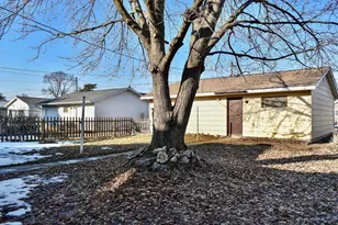 518 E 3rd St, Winona, MN 55987 - Photo 21