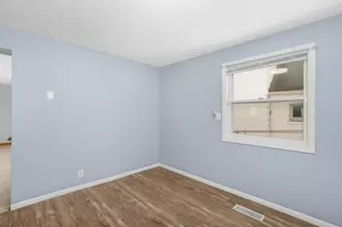 282 Erie St, Saint Paul, MN 55102 - Photo 13