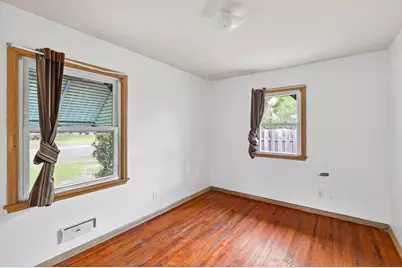 10409 Upton Avenue S, Bloomington, MN 55431 - Photo 11
