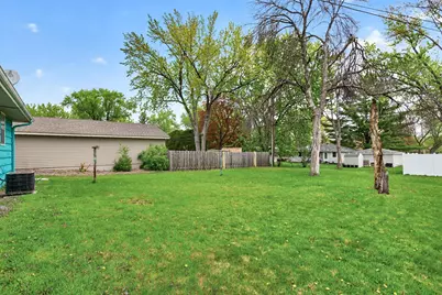 10409 Upton Avenue S, Bloomington, MN 55431 - Photo 19