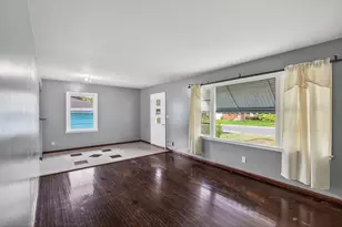 10409 Upton Ave S, Bloomington, MN 55431 - Photo 5