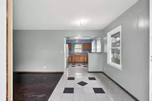10409 Upton Ave S, Bloomington, MN 55431 - Photo 3