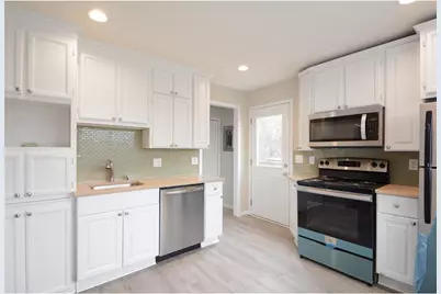 298 Jenks Avenue, Saint Paul, MN 55130 - Photo 17