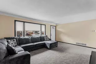 1715 Louise Ave, Saint Paul, MN 55106 - Photo 17