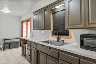 1715 Louise Ave, Saint Paul, MN 55106 - Photo 21