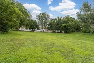 510 N 4th St, Le Sueur, MN 56058 - Photo 15