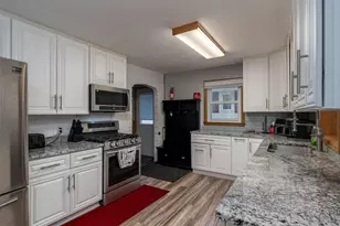 510 N 4th St, Le Sueur, MN 56058 - Photo 1