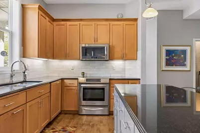 7660 Woodview Court, Edina, MN 55439 - Photo 5