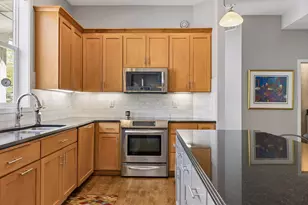 7660 Woodview Ct, Edina, MN 55439 - Photo 5