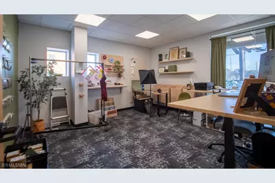 223 Broadway Avenue N, Rochester, MN 55906 - Photo 5