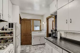 414 5th St W, Hastings, MN 55033 - Photo 3