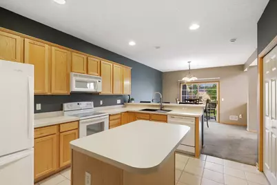 11122 Aberdeen Street NE #H, Blaine, MN 55449 - Photo 15