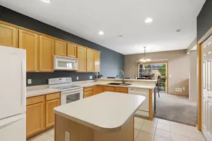 11122 Aberdeen St NE, Blaine, MN 55449 - Photo 15