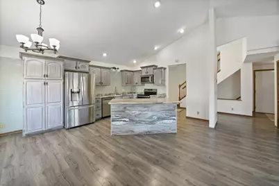 13416 Parkwood Drive, Burnsville, MN 55337 - Photo 3