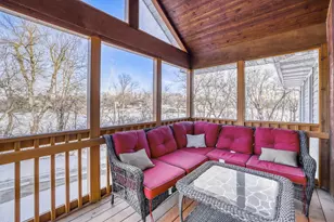 401 Hwy 7, Excelsior, MN 55331 - Photo 15