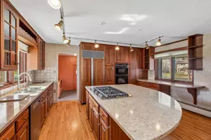 2201 Tamarack Ln, Burnsville, MN 55337 - Photo 17