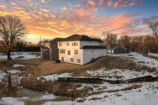 2388 Laurie Ct, Roseville, MN 55113 - Photo 99