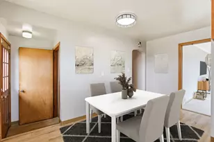 1955 Idaho Ave E, Saint Paul, MN 55119 - Photo 13