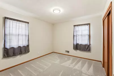 1955 Idaho Avenue E, Saint Paul, MN 55119 - Photo 19