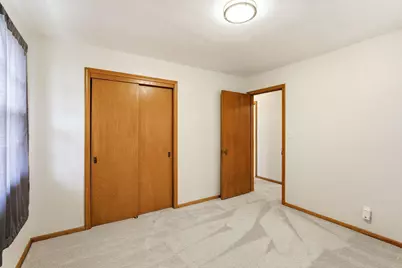 1955 Idaho Avenue E, Saint Paul, MN 55119 - Photo 21