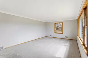 1955 Idaho Ave E, Saint Paul, MN 55119 - Photo 5