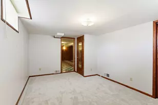 1955 Idaho Ave E, Saint Paul, MN 55119 - Photo 33