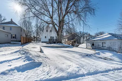 231 E Snelling Avenue, Appleton, MN 56208 - Photo 11