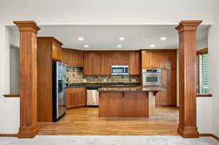 1598 Summit Shores Cir, Burnsville, MN 55306 - Photo 3