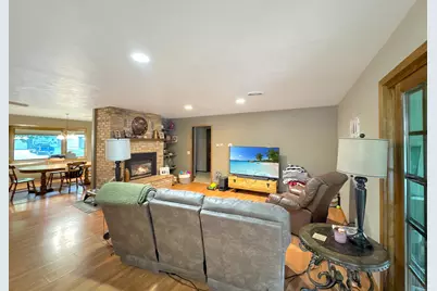 3033 Redwood Avenue, Slayton, MN 56172 - Photo 3