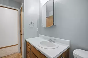 2560 Lamada Pl, Owatonna, MN 55060 - Photo 25