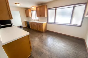 18817 Kenwood Trail, Lakeville, MN 55044 - Photo 7