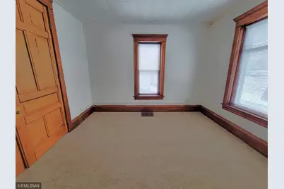 210 N Fremont Street #1, River Falls, WI 54022 - Photo 17