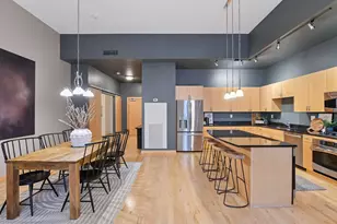 215 10th Ave S, Minneapolis, MN 55415 - Photo 15