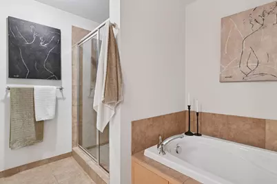 215 10th Avenue S #114, Minneapolis, MN 55415 - Photo 21