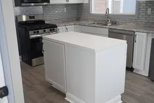 2806 Humboldt Ave N, Minneapolis, MN 55411 - Photo 3