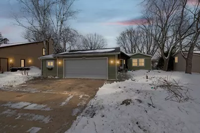 110136 Stanford Circle, Chaska, MN 55318 - Photo 1