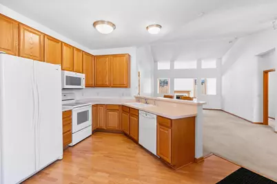 6555 Riverwood Lane, Brooklyn Center, MN 55430 - Photo 9