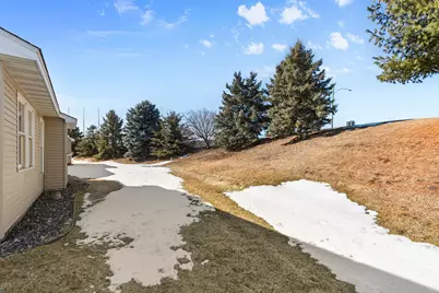 6555 Riverwood Lane, Brooklyn Center, MN 55430 - Photo 25