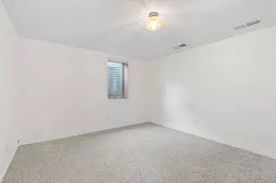 4409 W 89th St, Bloomington, MN 55437 - Photo 37