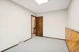 10500 Wyoming Ave S, Bloomington, MN 55438 - Photo 33