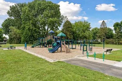 10500 Wyoming Avenue S, Bloomington, MN 55438 - Photo 39