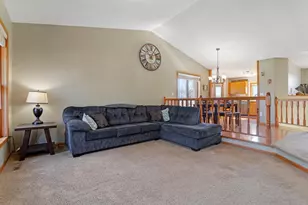 4864 Aspen Dr, Savage, MN 55378 - Photo 11