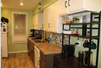 724 W Broadway Street, Winona, MN 55987 - Photo 11