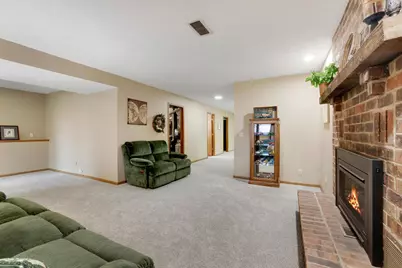 9200 67th Avenue N, Brooklyn Park, MN 55428 - Photo 45