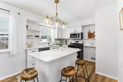 11216 Minnetonka Boulevard, Minnetonka, MN 55305 - Photo 7