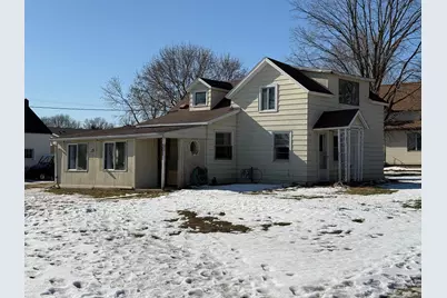 301 4th Street SW, Pine Island, MN 55963 - Photo 1